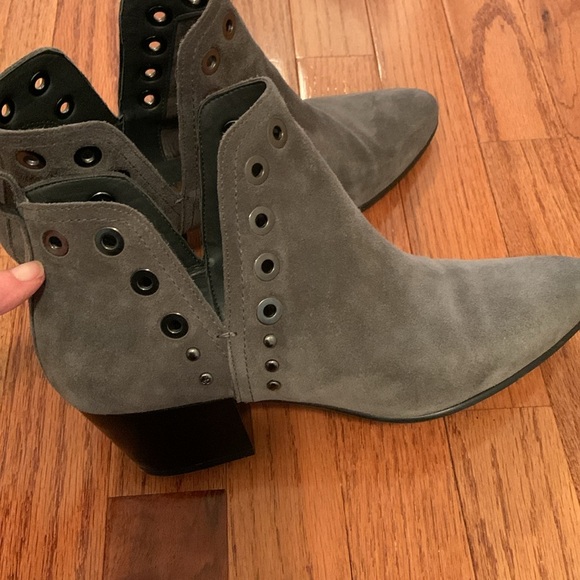Sam Edelman suede booties - Picture 6 of 6